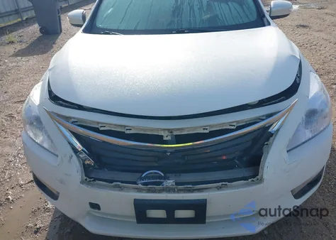 2015 Nissan Altima 2.5 Sv из США, поврежденный, VIN 1N4AL3AP2FC256954